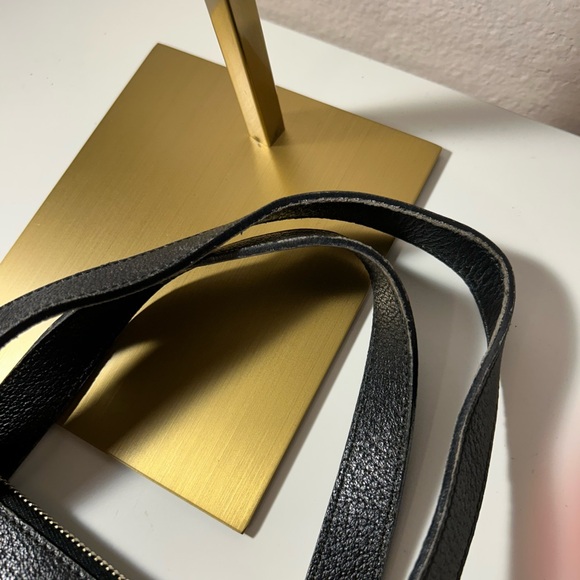 Gucci Black Vintage Signature Handbag - Picture 13 of 16